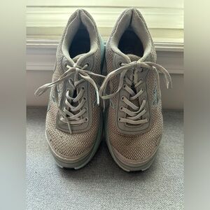 G-DEFY Gravity Defyer Orthopedic Walking Shoes